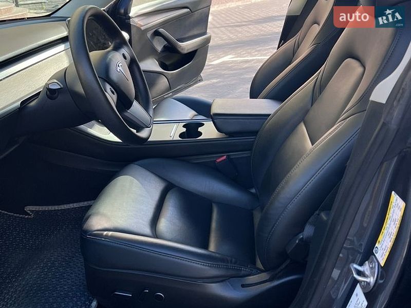 Седан Tesla Model 3 2023 в Софіївській Борщагівці