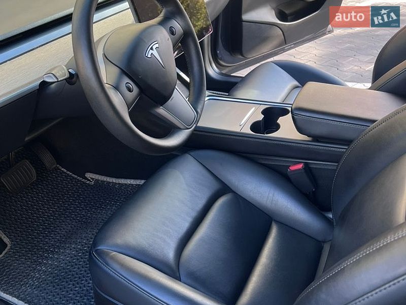 Седан Tesla Model 3 2023 в Софіївській Борщагівці