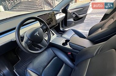 Седан Tesla Model 3 2023 в Софіївській Борщагівці