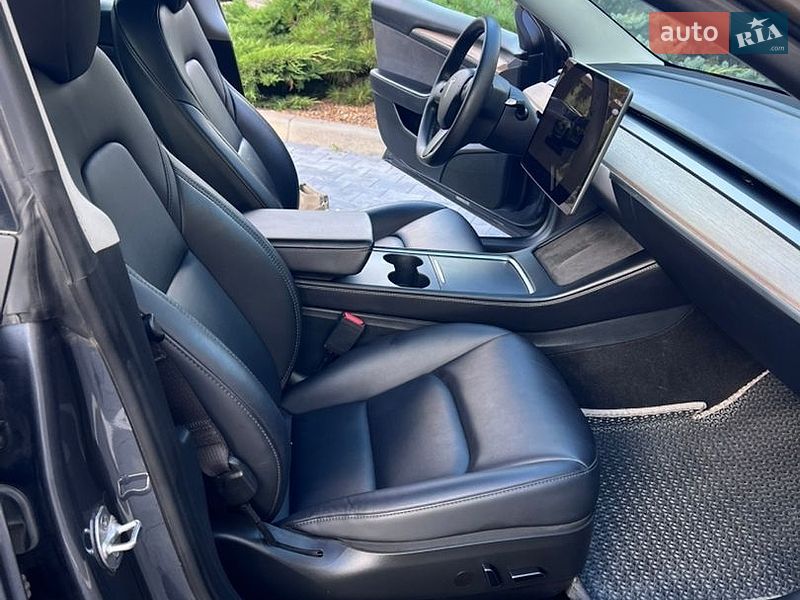 Седан Tesla Model 3 2023 в Софіївській Борщагівці