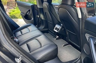 Седан Tesla Model 3 2023 в Софіївській Борщагівці