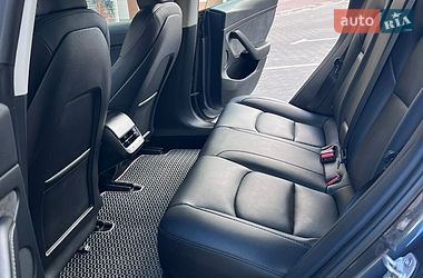 Седан Tesla Model 3 2023 в Софіївській Борщагівці