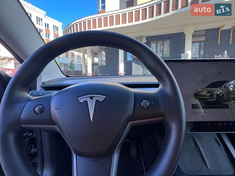 Седан Tesla Model 3 2023 в Софіївській Борщагівці