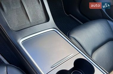 Седан Tesla Model 3 2023 в Софіївській Борщагівці