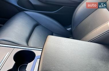 Седан Tesla Model 3 2023 в Софіївській Борщагівці