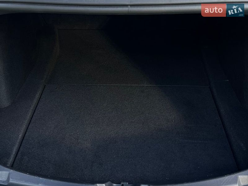 Седан Tesla Model 3 2023 в Софіївській Борщагівці