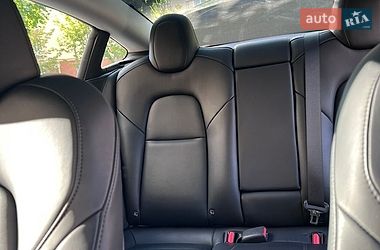 Седан Tesla Model 3 2023 в Софіївській Борщагівці