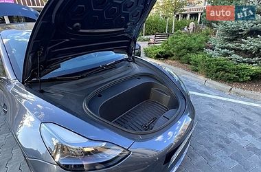 Седан Tesla Model 3 2023 в Софіївській Борщагівці