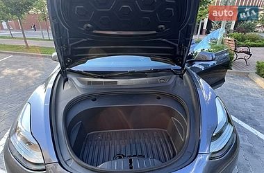 Седан Tesla Model 3 2023 в Софіївській Борщагівці