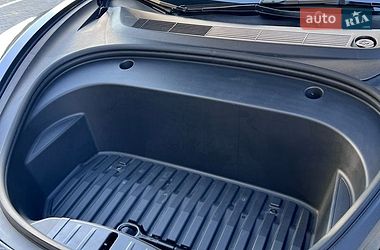 Седан Tesla Model 3 2023 в Софіївській Борщагівці