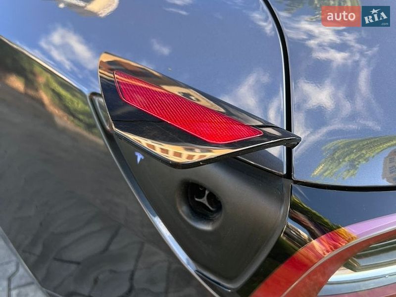 Седан Tesla Model 3 2023 в Софіївській Борщагівці