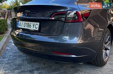 Седан Tesla Model 3 2023 в Софіївській Борщагівці