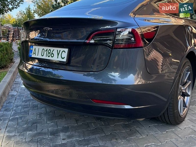 Седан Tesla Model 3 2023 в Софіївській Борщагівці
