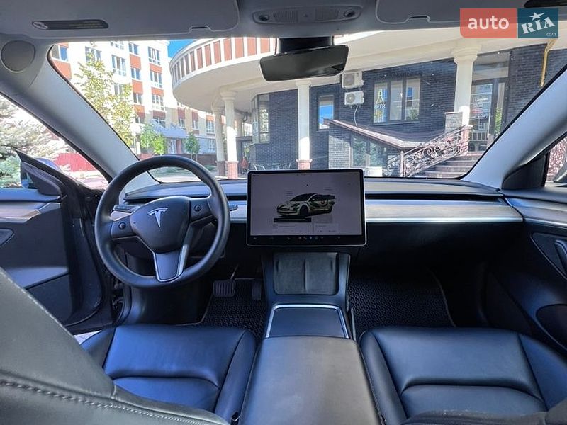 Седан Tesla Model 3 2023 в Софіївській Борщагівці