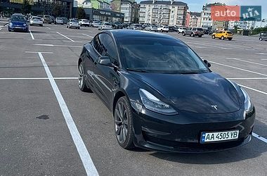 Внедорожник / Кроссовер Tesla Model 3 2022 в Киеве