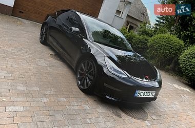 Седан Tesla Model 3 2020 в Киеве