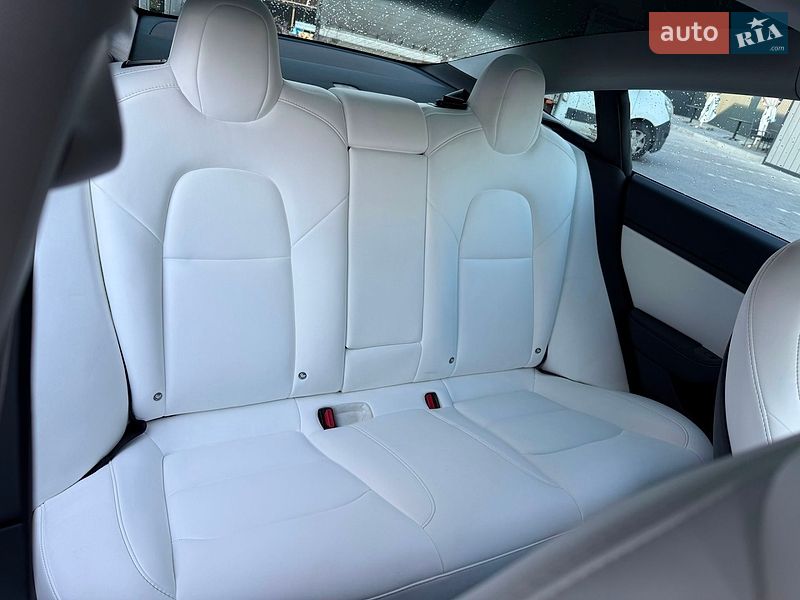Седан Tesla Model 3 2018 в Владимире