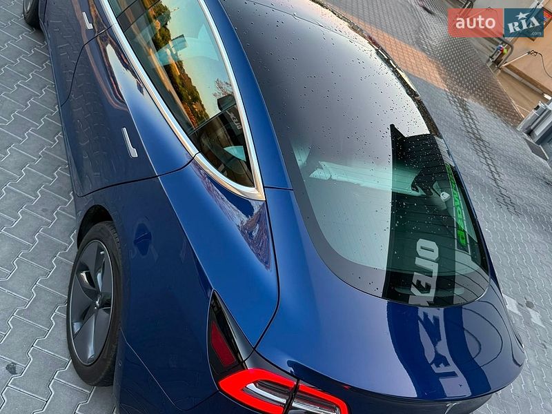 Седан Tesla Model 3 2018 в Владимире