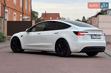 Седан Tesla Model 3 2025 в Стрые