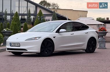 Седан Tesla Model 3 2025 в Стрые