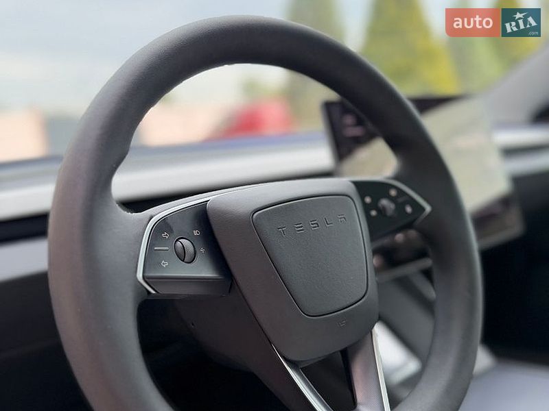 Седан Tesla Model 3 2025 в Стрые