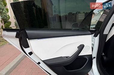 Седан Tesla Model 3 2025 в Стрые