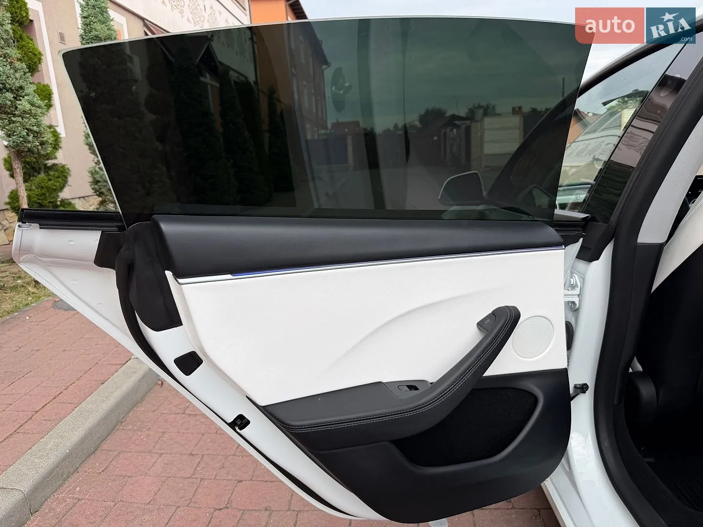 2025 Tesla Model 3 - мініатюра 46