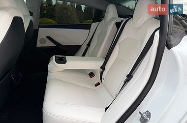 Седан Tesla Model 3 2025 в Стрые