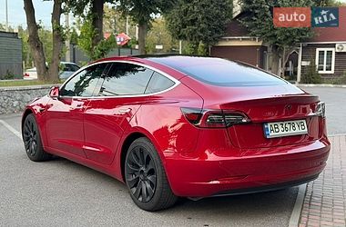 Седан Tesla Model 3 2018 в Виннице