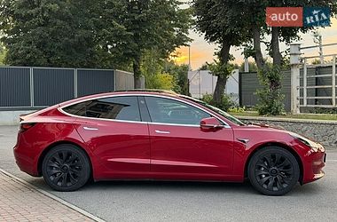 Седан Tesla Model 3 2018 в Виннице