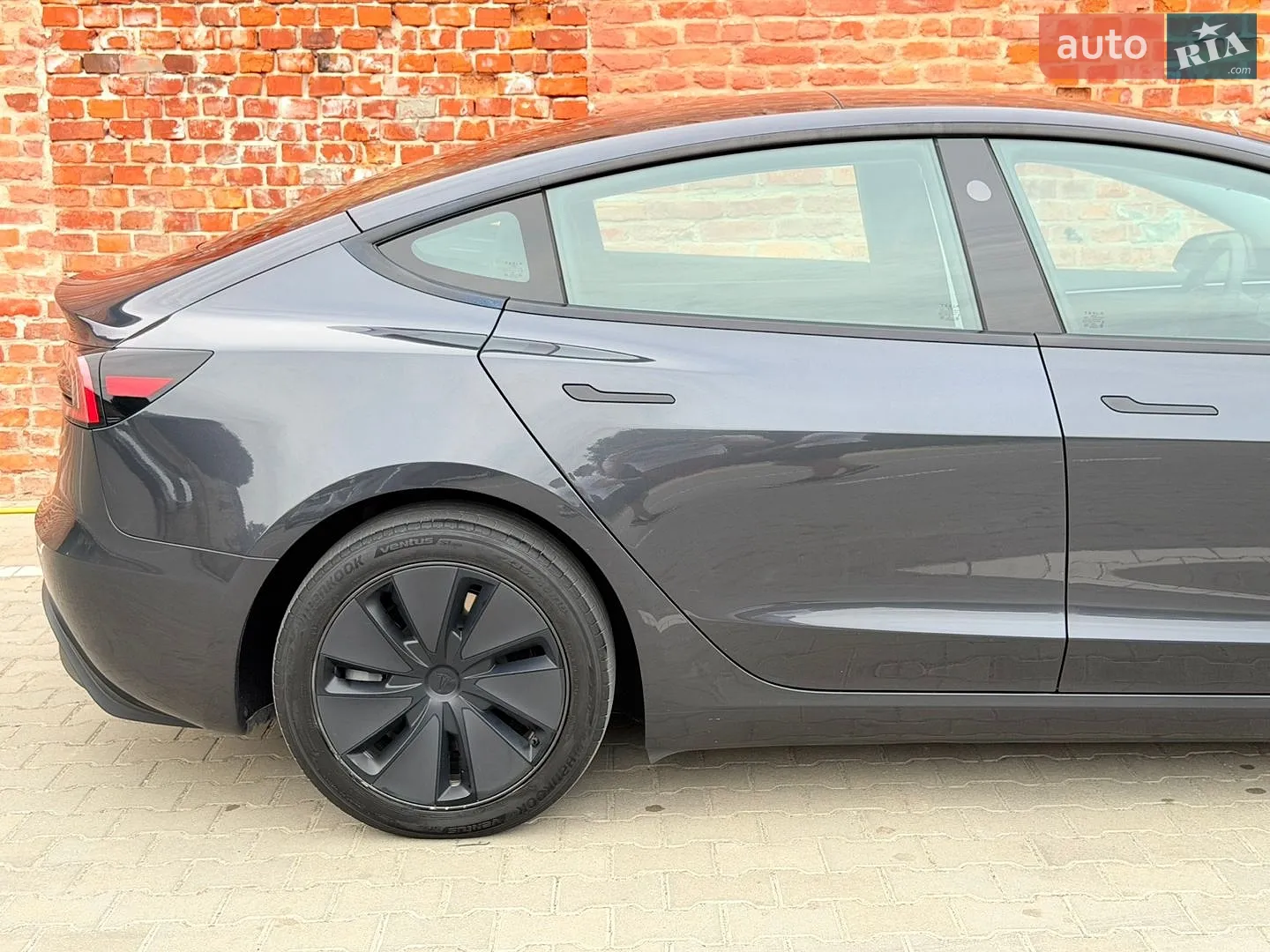 2024 Tesla Model 3 - мініатюра 10