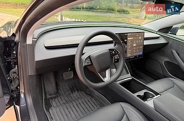 Седан Tesla Model 3 2024 в Тернополе
