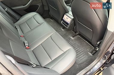 Седан Tesla Model 3 2024 в Тернополе