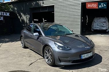Седан Tesla Model 3 2021 в Киеве фото 2 Седан Tesla Model 3 2021 в Киеве