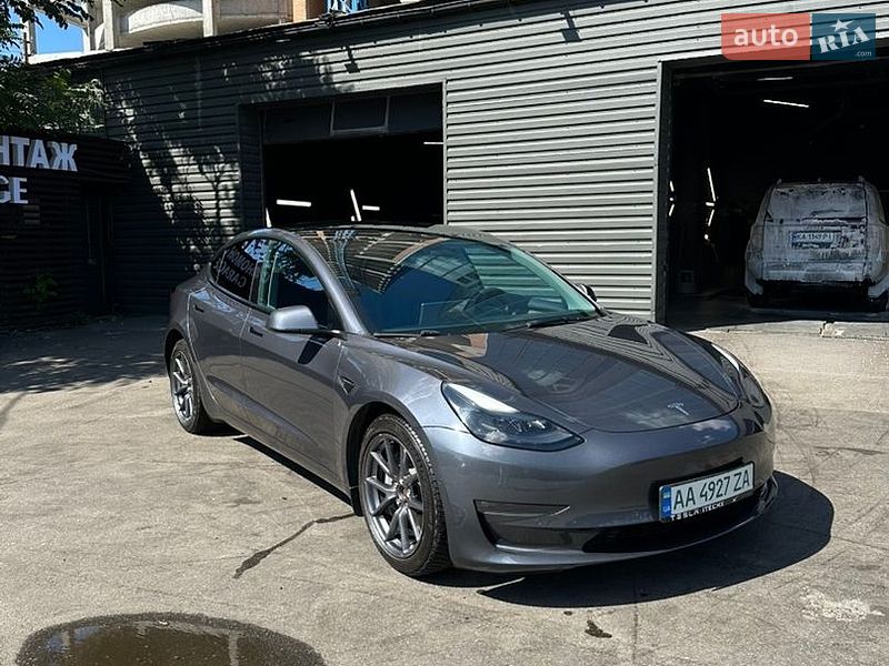 Седан Tesla Model 3 2021 в Киеве фото 2 Седан Tesla Model 3 2021 в Киеве