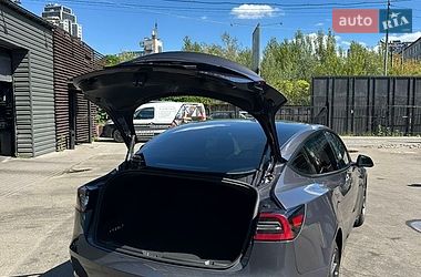 Седан Tesla Model 3 2021 в Киеве фото 7 Седан Tesla Model 3 2021 в Киеве