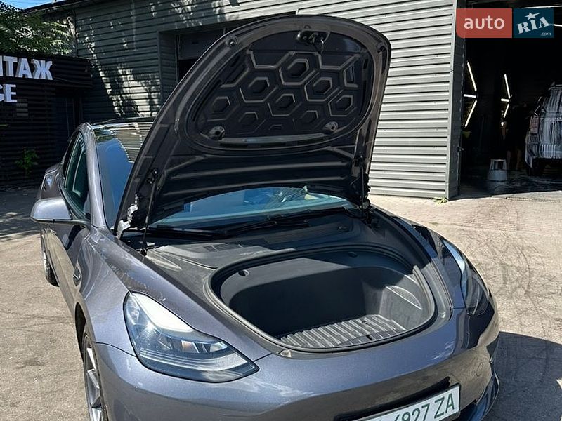 Седан Tesla Model 3 2021 в Киеве фото 9 Седан Tesla Model 3 2021 в Киеве