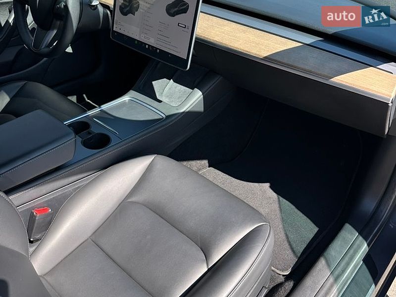 Седан Tesla Model 3 2021 в Киеве фото 12 Седан Tesla Model 3 2021 в Киеве
