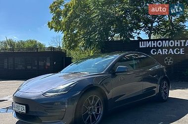 Седан Tesla Model 3 2021 в Києві