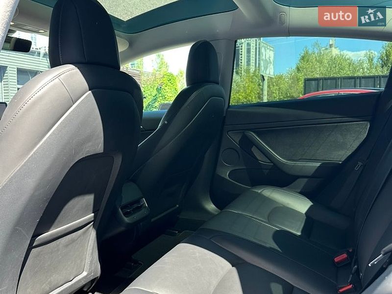 Седан Tesla Model 3 2021 в Киеве фото 15 Седан Tesla Model 3 2021 в Киеве