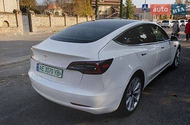 Седан Tesla Model 3 2020 в Києві