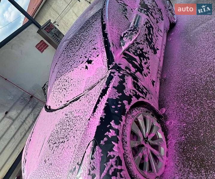 Седан Tesla Model 3 2018 в Коломиї