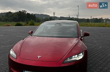 Седан Tesla Model 3 2026 в Черновцах фото 3 Седан Tesla Model 3 2026 в Черновцах