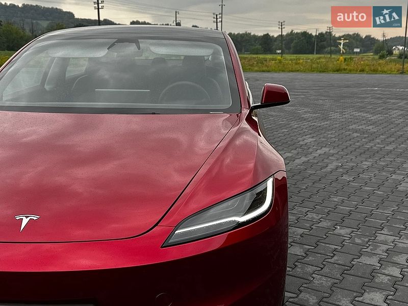 Седан Tesla Model 3 2026 в Черновцах фото 5 Седан Tesla Model 3 2026 в Черновцах