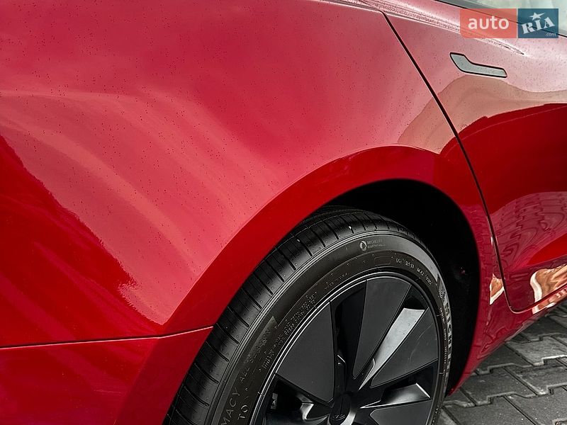 Седан Tesla Model 3 2026 в Черновцах фото 10 Седан Tesla Model 3 2026 в Черновцах