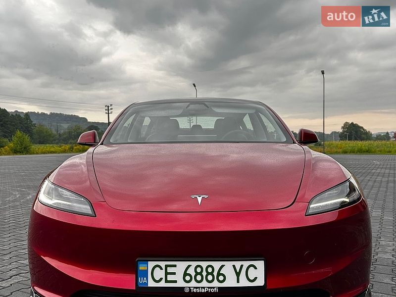 Седан Tesla Model 3 2026 в Чернівцях фото Седан Tesla Model 3 2026 в Чернівцях