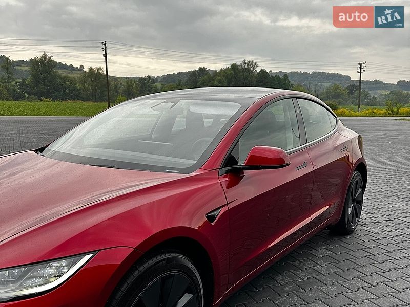 Седан Tesla Model 3 2026 в Чернівцях фото 4 Седан Tesla Model 3 2026 в Чернівцях