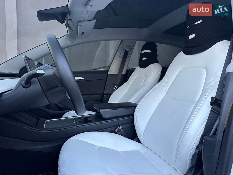 Седан Tesla Model 3 2021 в Одесі