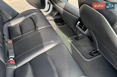 Седан Tesla Model 3 2021 в Киеве