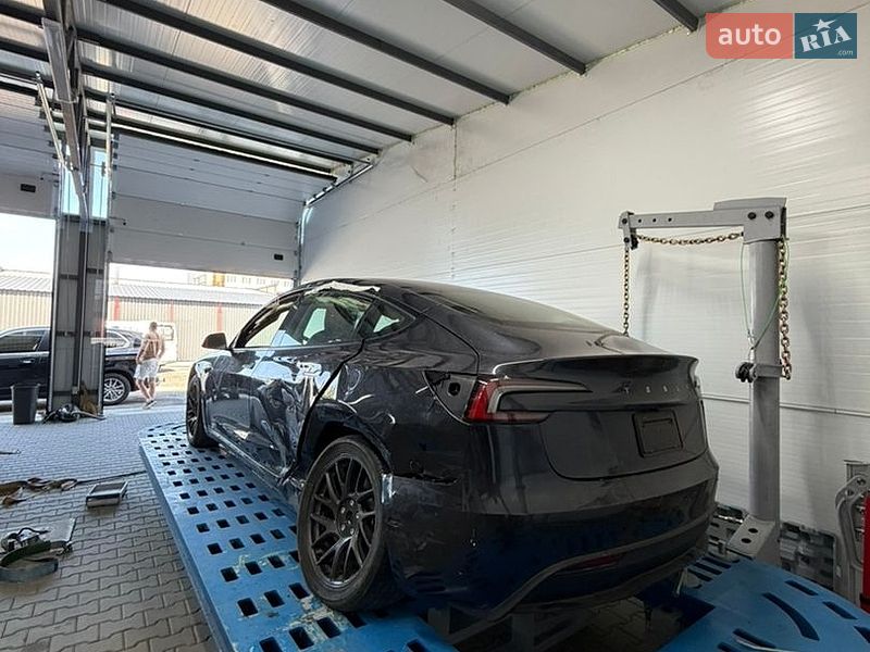 Седан Tesla Model 3 2025 в Києві фото 2 Седан Tesla Model 3 2025 в Києві
